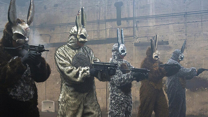 Die "Bad Easter Bunnies" (Thomas Sarbacher, Lasse Myhr, Sascha Alexander Gesak, Milton Welsh, Marek Harloff) trainieren den Ernstfall Die "Bad Easter Bunnies" (Thomas Sarbacher, Lasse Myhr, Sascha Alexander Gesak, Milton Welsh, Marek Harloff) trainieren den Ernstfall