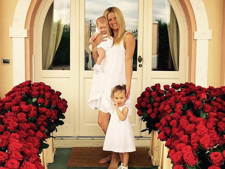 Michelle Hunziker mit ihren Töchtern Celeste (l.) und Sole