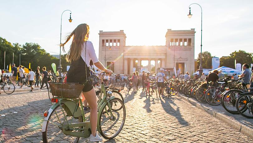 Über 16.000 Münchner waren bei der siebten Radlnacht dabei. Die Bilder. Über 16.000 Münchner waren bei der siebten Radlnacht dabei. Die Bilder.