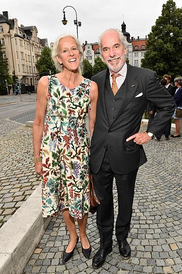 Am Sonntag im Prinzregententheater: Hubertus Reygers mit Frau Isabel