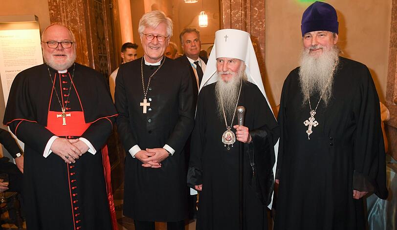 Reinhard Kardinal Marx, Vorsitzender der Deutschen Bischofskonferenz, Heinrich Bedford-Strohm, Ratsvorsitzender der Evangelischen Kirche (EKD), Nikolai Artemoff, Erzpriester der Russisch-orthodoxen Kirche in Deutschland und Apostolos Malamoussis, Bischöflicher Beauftragter für die Griechisch- Orthodoxe Metropolie von Deutschland (l-r).