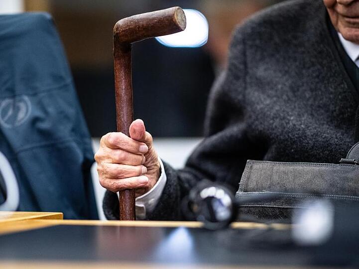 Dritter Prozesstag im Landgericht Münster gegen den ehemaligen SS-Wachmann im Konzentrationslager Stutthof: Dem 94 Jahre alten Mann aus dem Kreis Borken wirft die Staatsanwaltschaft hundertfache Beihilfe zum Mord vor.