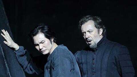 Yonghoon Lee (Carlos) und Christian Gerhaher (Posa).