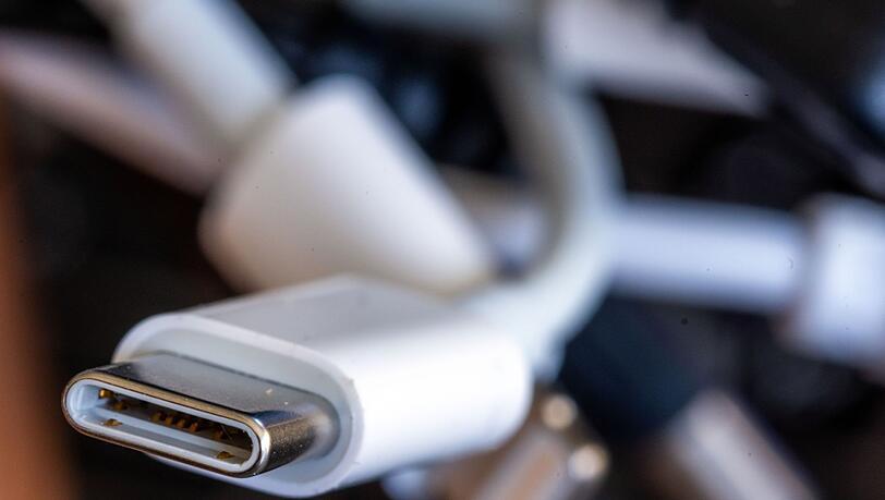 Laptops m&uuml;ssen den USB-C-Anschluss haben. (Archivbild)