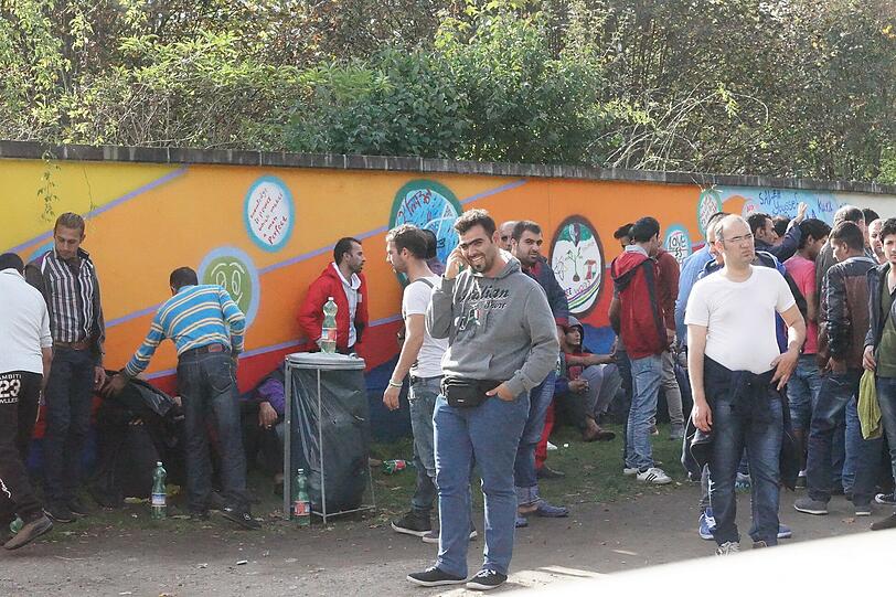 Sehen Sie hier weitere Bilder vom Besuch in der Bayernkaserne.
