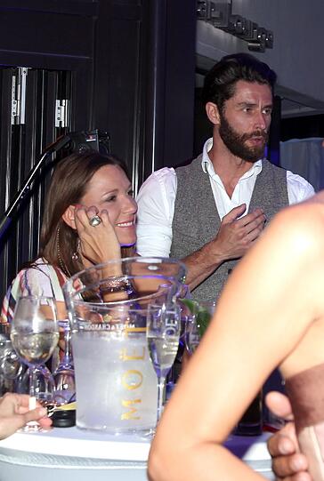 Frau Ballack neben Ihrem Freund Maik Eichhorn im H'ugo's am Donnerstag.