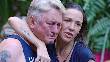 Tr&auml;nen bei Hubert Fella im Dschungelcamp