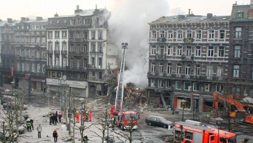 Hier stand kürzlich noch ein Wohnhaus Hier stand kürzlich noch ein Wohnhaus