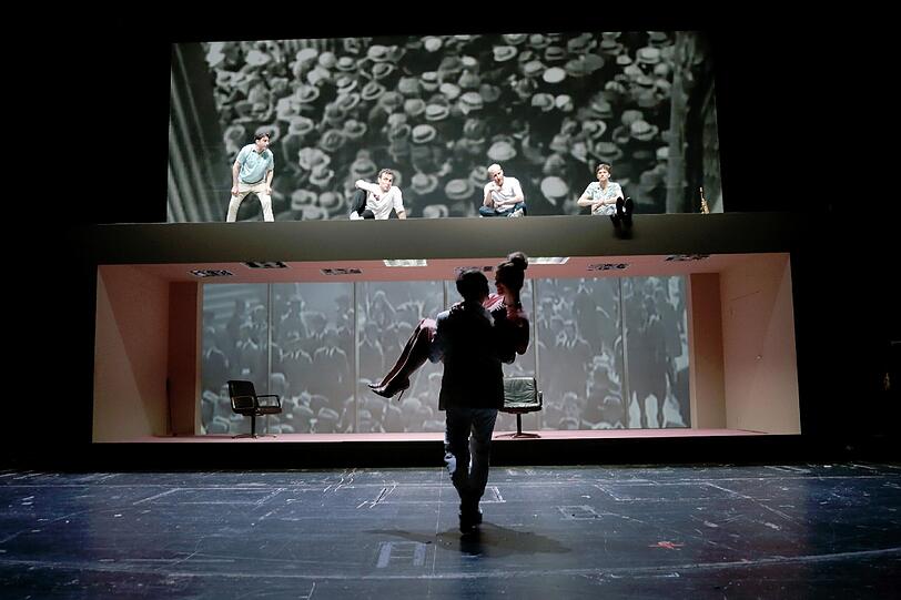 "Lehman Brothers. Aufstieg und Fall einer Dynastie" von Stefano Massini im Residenztheater.