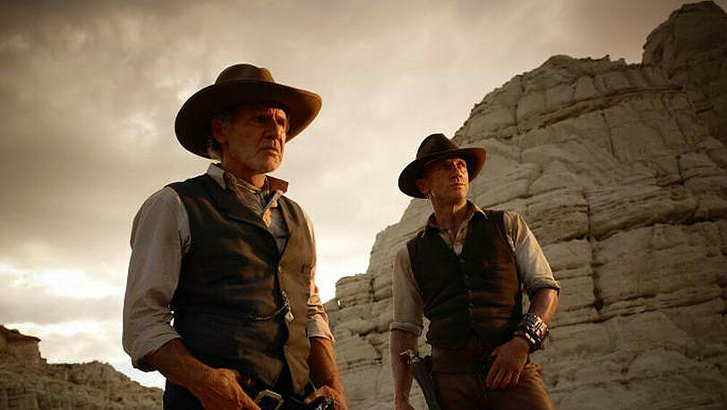 Harrison Ford und Daniel Craig bekommen außerirdischen Besuch Harrison Ford und Daniel Craig bekommen außerirdischen Besuch