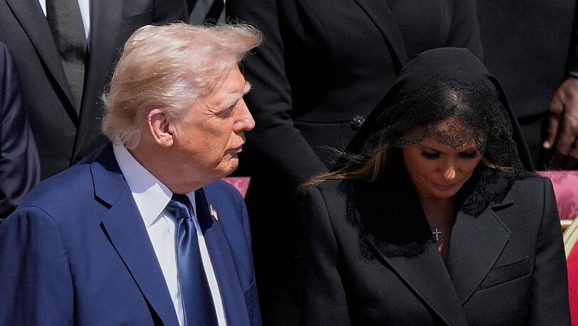 Vor einer Woche nahm Trump noch an den Trauerfeierlichkeiten für Papst Franziskus in Rom teil. (Archivbild)