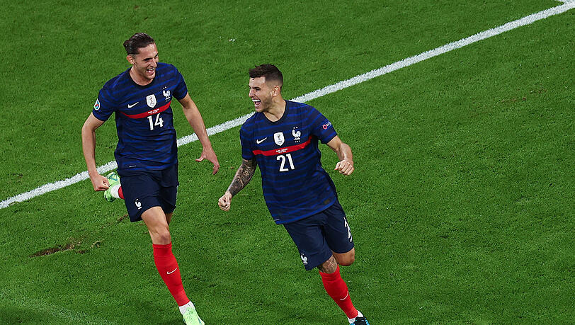 Lucas Hernández (r.) bejubelt den Treffer zum 1:0 gegen Deutschland.
