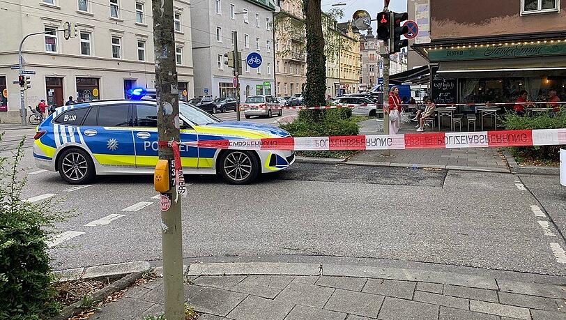 Die Polizei ist vor Ort. Die Polizei ist vor Ort.