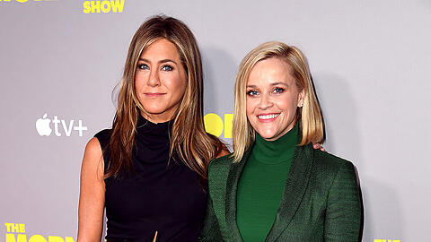 Jennifer Aniston (l.) und Reese Witherspoon beim "The Morning Show"-Fotografentermin am Freitag in London