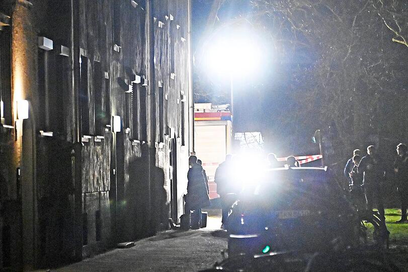 In einer dortigen Wohnung ist eine tote Frau aufgefunden worden, wie die Polizei auf Nachfrage der Abendzeitung best&auml;tigte.
