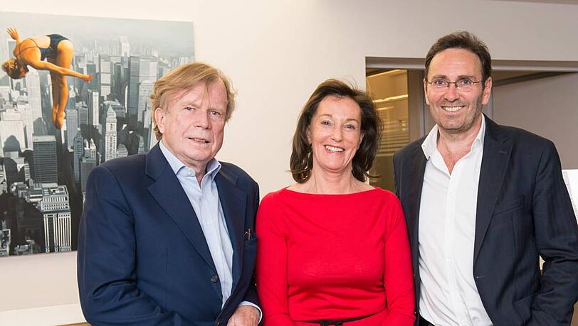 Bruno Reichart, Constance Neuhann-Lorenz und Erich Rembeck (r.), in dessen Praxis das AZ-Gespräch stattfindet. Bruno Reichart, Constance Neuhann-Lorenz und Erich Rembeck (r.), in dessen Praxis das AZ-Gespräch stattfindet.