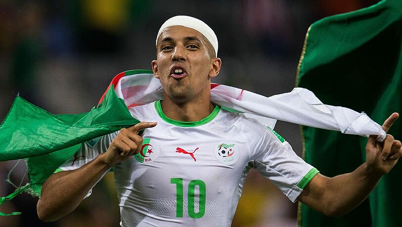 Algeriens Sofiane Feghouli feiert das 1:1 gegen Russland. Algeriens Sofiane Feghouli feiert das 1:1 gegen Russland.