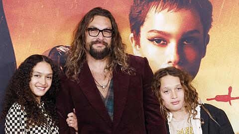 Jason Momoa besuchte mit seinen Kindern die "The Batman"-Premiere in New York.