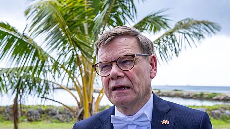 Bundesau&szlig;enminister Johann Wadephul (CDU) hat die Ausweisung eines Mitarbeiters der deutschen Botschaft in Moskau als v&ouml;llig inakzeptabel kritisiert.