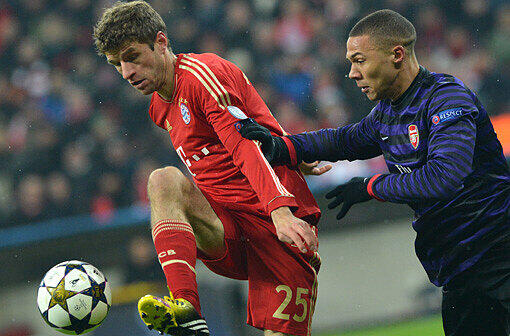 THOMAS MÜLLER: Note 4. Bissig und bemüht, aber zu oft mit dem Rücken zum Tor angespielt. Gegen zwei Gegenspieler tat er sich dann immer schwer. Kein Dribbler, der Müller.