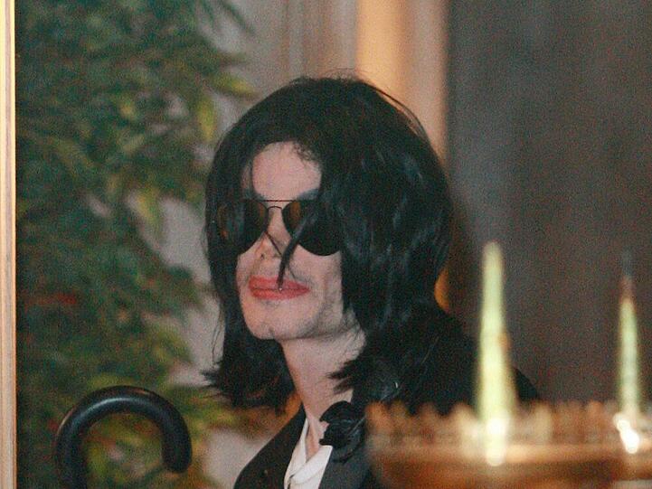 Michael Jackson verstarb 2009 an einer Überdosis Medikamenten