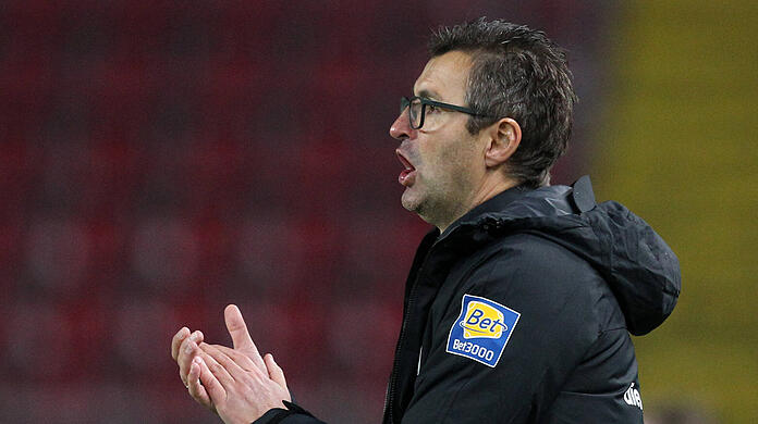 Löwen-Coach Michael Köllner will den Spitzen-Fluch gegen Ingolstadt beenden.