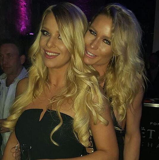 Die heißen Bilder von Playmate Ramona Bernhard.