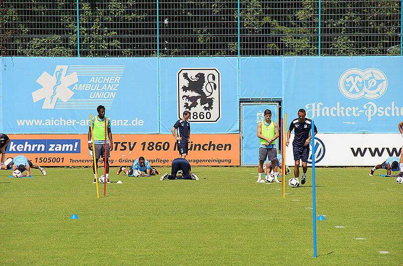 Hier gibt's Bilder vom offiziellen Trainingsauftakt der Löwen am vergangenen Samstag.