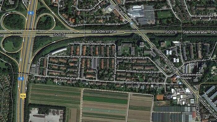Auf diesem Grundstück in Perlach werden demnächst 1000 Wohnungen und 110 Einfamilienhäuser gebaut. Heute sind dort eine Gärtnerei und eine Kompostieranlage. Beide kommen weg. Auf diesem Grundstück in Perlach werden demnächst 1000 Wohnungen und 110 Einfamilienhäuser gebaut. Heute sind dort eine Gärtnerei und eine Kompostieranlage. Beide kommen weg.