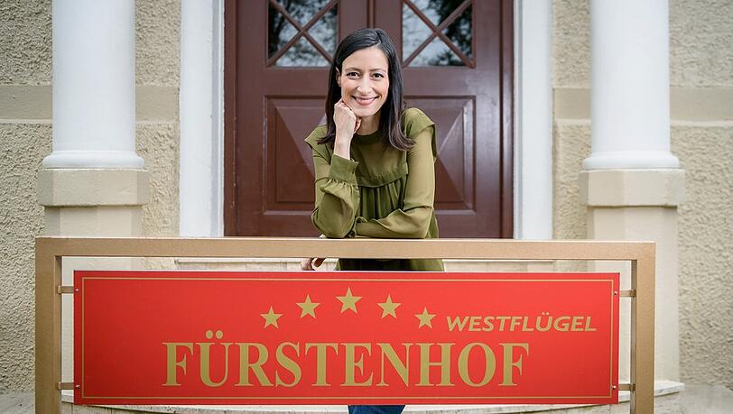Personal und Eigentümer des "Fürstenhof" haben Zwangspause: Die Serie "Sturm der Liebe" muss zu Ostern Platz machen für Filmhighlights.