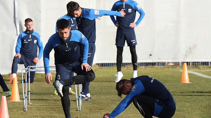 Stefan Lex (li.) ist wieder im Mannschaftstraining des TSV 1860 dabei.