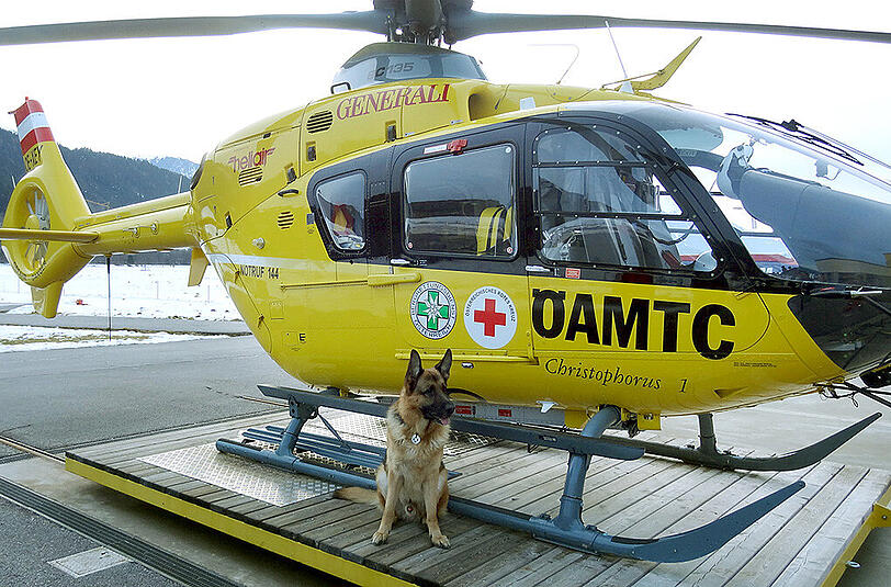 Der in eine Gletscherpalte gestürzte Münchner wurde mit Hilfe eines Rettungshubschrauber geborgen. (Symbolfoto)