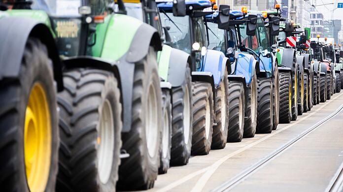 Die Koalition will Steuerbegünstigungen für Landwirte beim Agrardiesel schrittweise abschaffen.