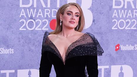 Adele macht wohl wieder Musik.