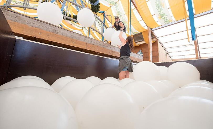 Auf der Theresienwiese geht's vorwärts: Die aktuellen Bilder vom Wiesn-Aufbau zum Durchklicken.