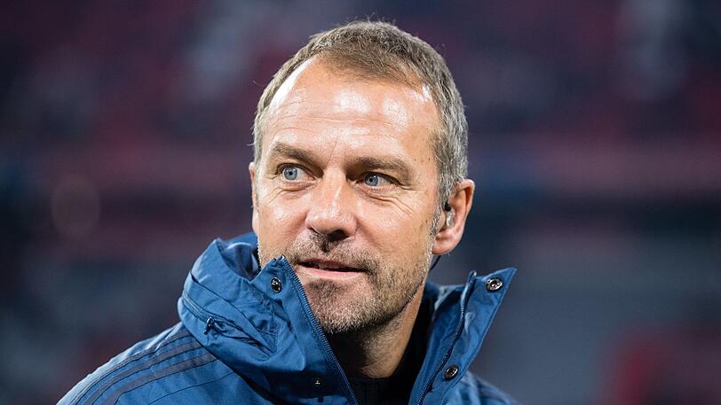 Auch Hansi Flick engagiert sich in der Krise: Der Bayern-Coach hat nach AZ-Informationen mit seiner Heimatgemeinde die Spendeninitiative "Bamental gegen Corona" ins Leben gerufen. Mit dem Geld sollen vor allem allein lebende Senioren unterstützt werden.