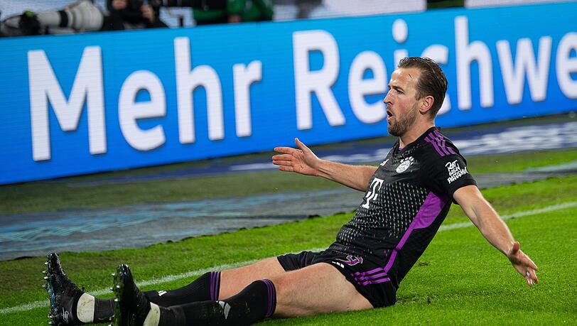 Münchens Harry Kane jubelt nach seinem Tor zum 0:2.