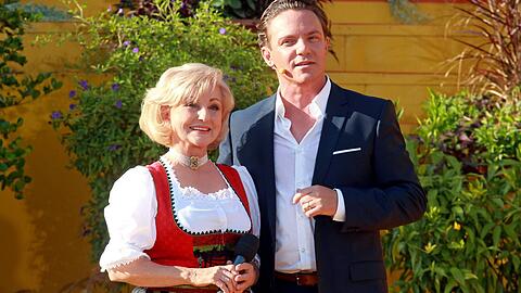 Margot Hellwig und Stefan Mross bei der Aufzeichnung der ARD-Unterhaltungsshow "Immer wieder Stefan - Die gro&szlig;e Jubil&auml;umsshow" im Herbst 2014.