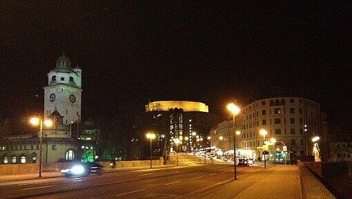 AZ-Leser Aljoscha Laschgari hat die nächtliche Ludwigsbrücke verewigt. AZ-Leser Aljoscha Laschgari hat die nächtliche Ludwigsbrücke verewigt.
