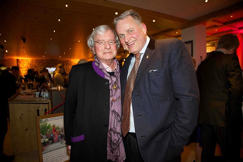 Sie verköstigen München: Gerd Käfer und Christian Schottenhamel bei der Italienischen Nacht "La Notte Italiana" im Hotel Drei Löwen am Donnerstag.