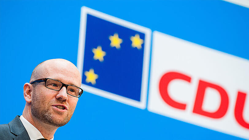 Die Unionsfraktion stellt sich bei den Einwanderungsplänen quer. Gegen den Koalitionspartner SPD und CDU-Generalsekretär Peter Tauber. Die Unionsfraktion stellt sich bei den Einwanderungsplänen quer. Gegen den Koalitionspartner SPD und CDU-Generalsekretär Peter Tauber.
