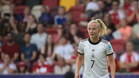 Kann die Corona-Isolation verlassen: Stürmerin Lea Schüller.