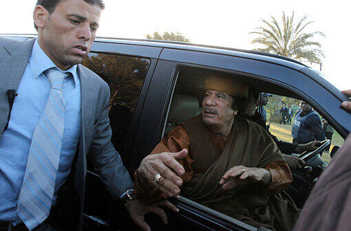 Muammar al-Gaddafi ist angeblich auf der Flucht erschossen worden.