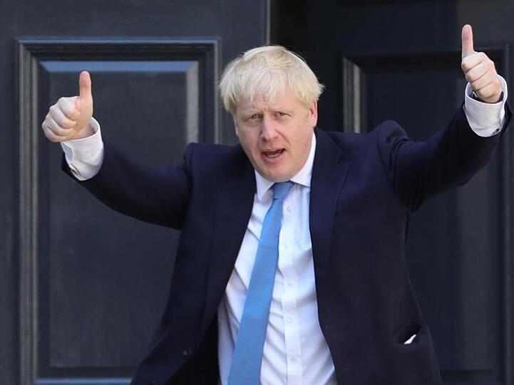 Daumen hoch: Boris Johnson kommt am Hauptsitz der Konservativen Partei an.
