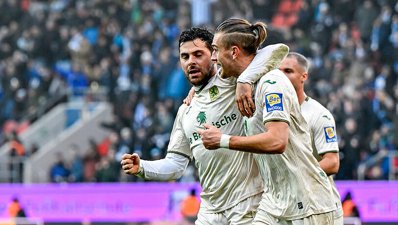 Der TSV 1860 gewinnt gegen den FC Ingolstadt mit 2:1. Der TSV 1860 gewinnt gegen den FC Ingolstadt mit 2:1.