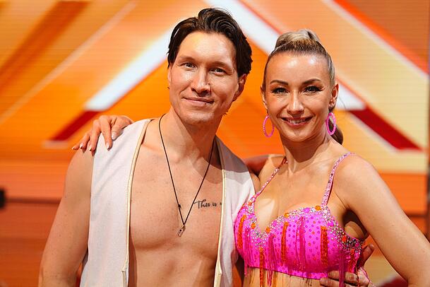 Schlagersängerin Anna-Carina Woitschack und Tanzpartner Evgeny Vinokurov haben "Let's Dance" 2026 gewonnen. Schlagersängerin Anna-Carina Woitschack und Tanzpartner Evgeny Vinokurov haben "Let's Dance" 2026 gewonnen.