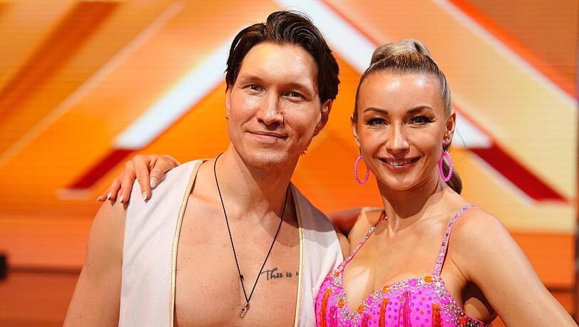 Schlagersängerin Anna-Carina Woitschack und Tanzpartner Evgeny Vinokurov haben "Let's Dance" 2026 gewonnen. Schlagersängerin Anna-Carina Woitschack und Tanzpartner Evgeny Vinokurov haben "Let's Dance" 2026 gewonnen.