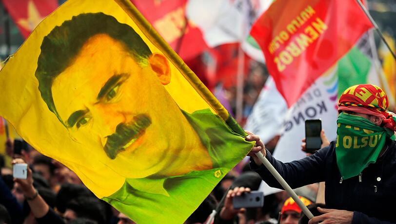 Öcalan ist seit 1999 inhaftiert. Öcalan ist seit 1999 inhaftiert.
