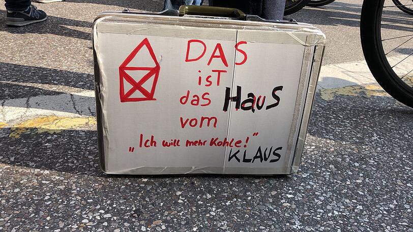 Motto: ausspekuliert! Am Samstag kamen um die 10.000 Menschen zur großen Demo gegen Spekulanten, Mietwahnsinn und für mehr Mieterschutz nach München.