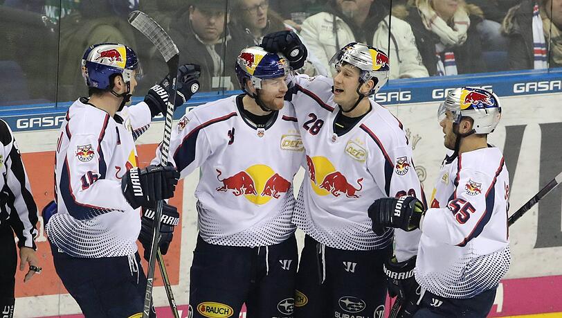 Achter Sieg in Folge! Der EHC lässt auch den Eisbären Berlin keine Chance. Achter Sieg in Folge! Der EHC lässt auch den Eisbären Berlin keine Chance.